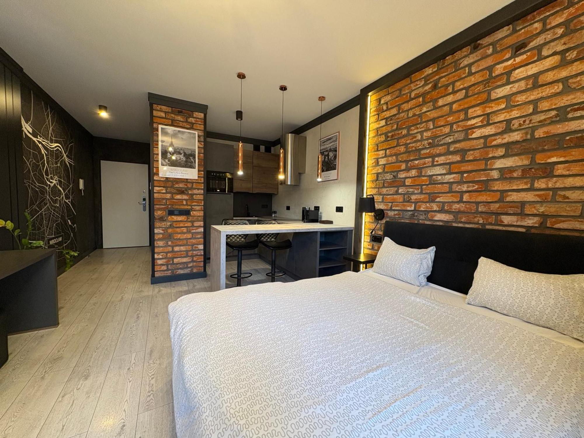 Apartment Riverside Industrial - Sauna-gym- In Style By Wroapart-pl -air-conditioning-all-spa-fitness *